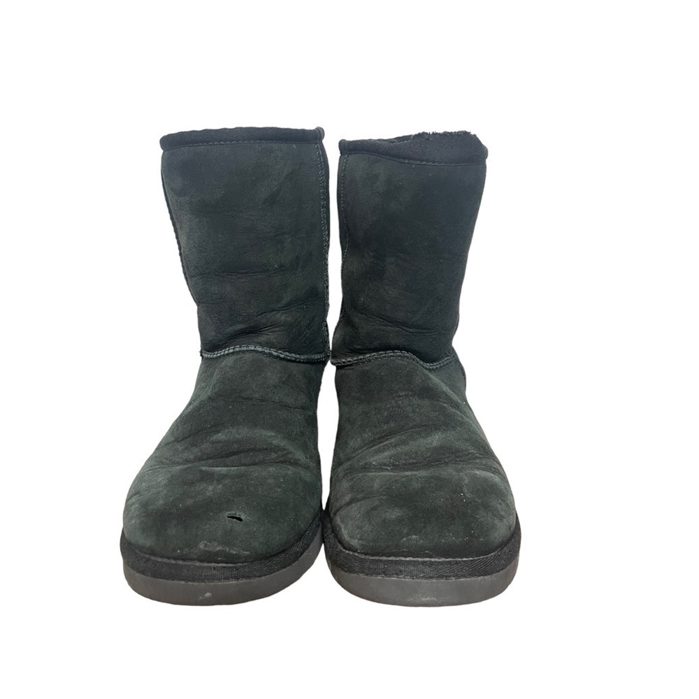 Ugg Black Classic Short Boot Size 9